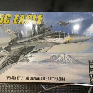 Revell F-15C Eagle No.85-5870 1/48 Scale Sealed Box MIB